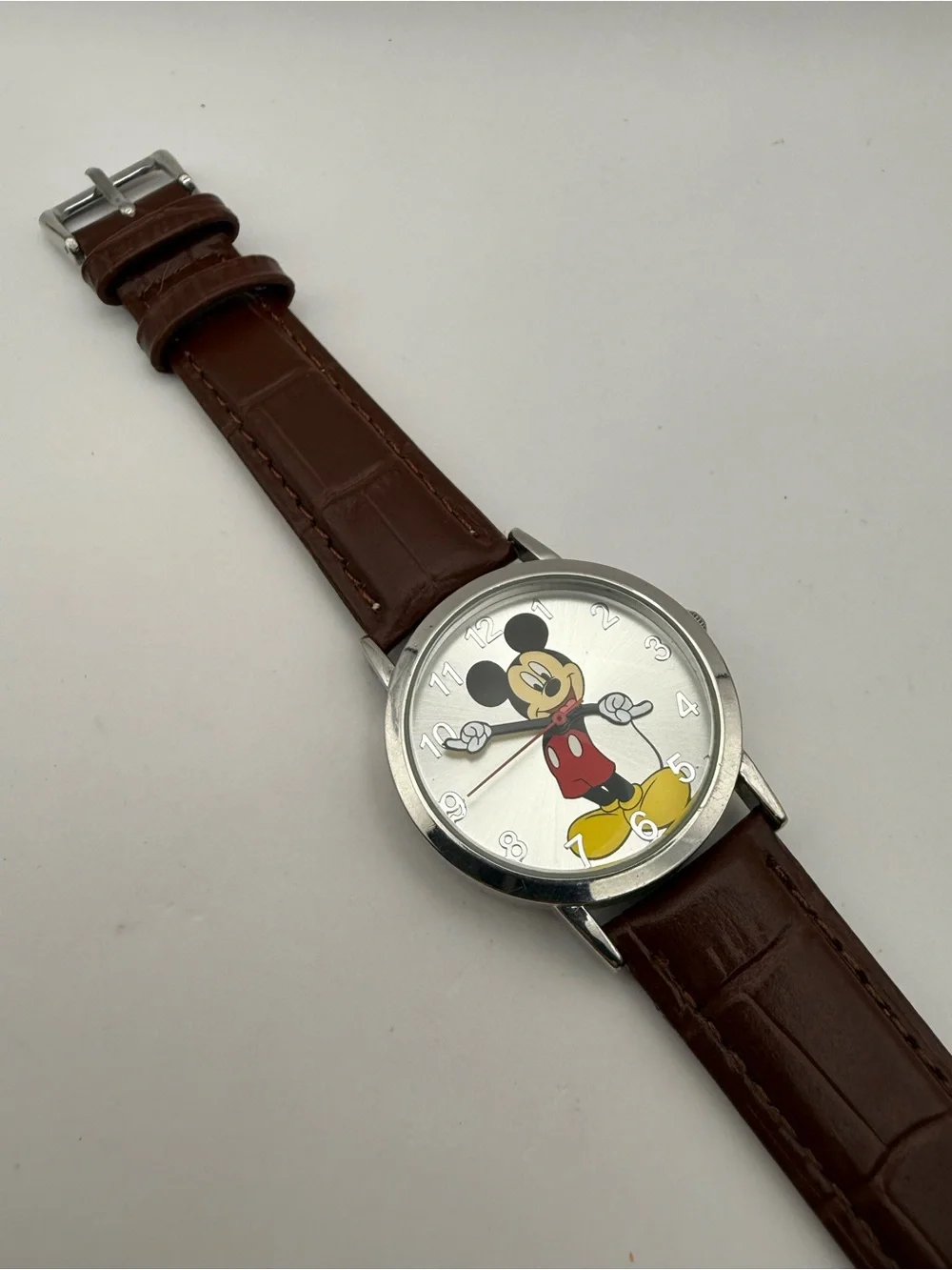 Disney Accutime Unisex Classic Mickey Mouse Watch Brown Band (New Battery)
